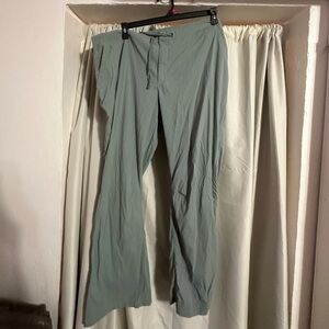 Columbia Women’s Hiking Pants - Green